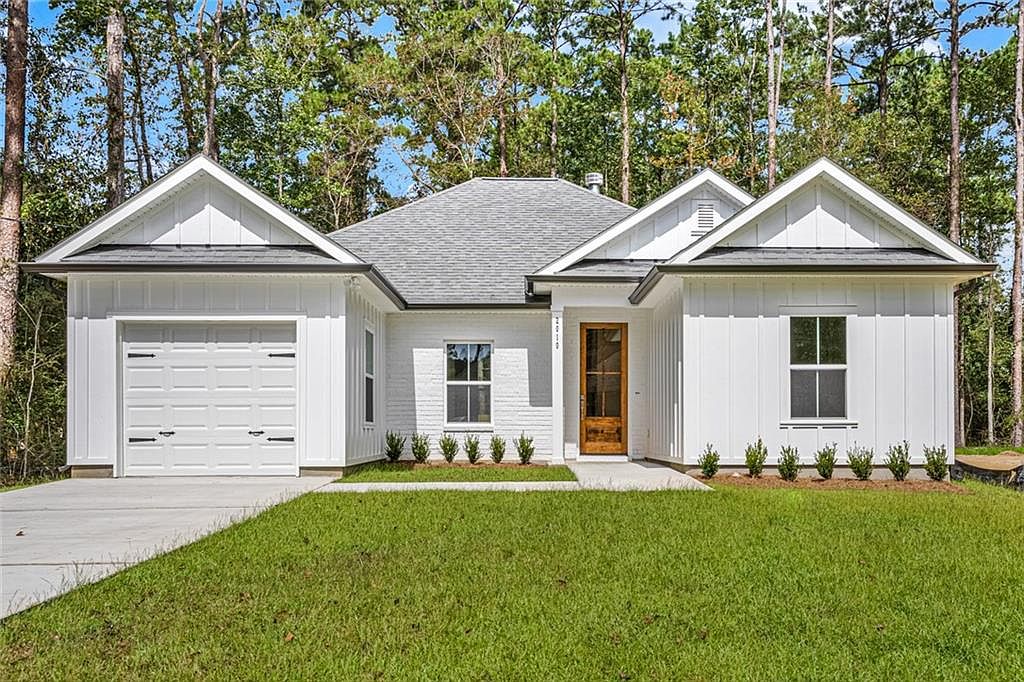 2117 Ozone St, Mandeville, LA 70448 MLS 2411635 Zillow