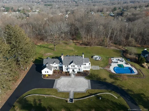 (undisclosed Address), Middlebury, CT 06762