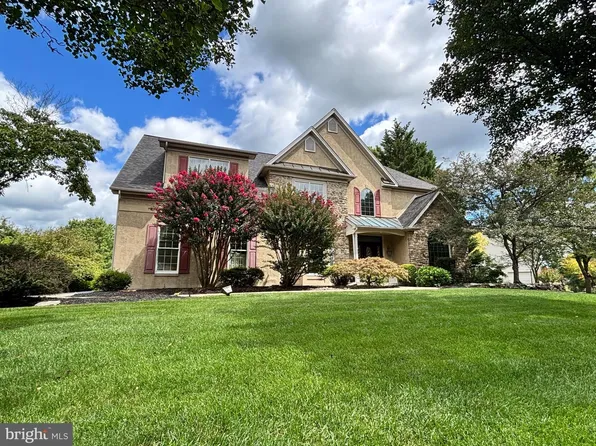 9 Cedarcrest Ct, Doylestown, PA 18901