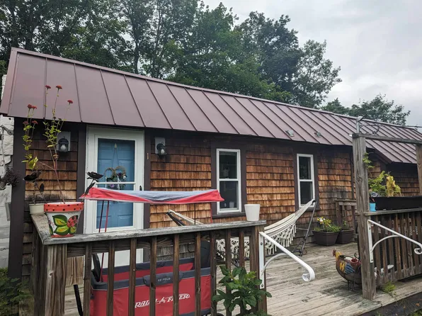 1 Waters Road, Wilton, NH 03086