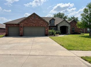 12719 N 124th East Pl, Collinsville, OK 74021