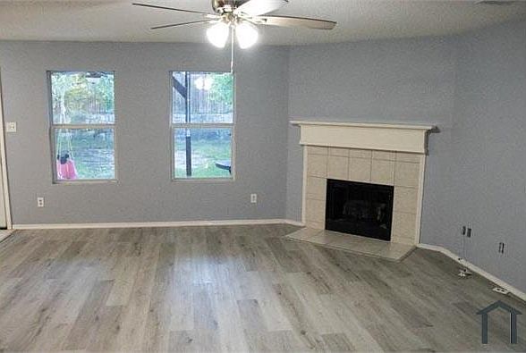 2nd image of 9821 George Washington Dr