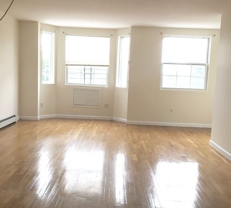 1st image of 1768 Dean St #3