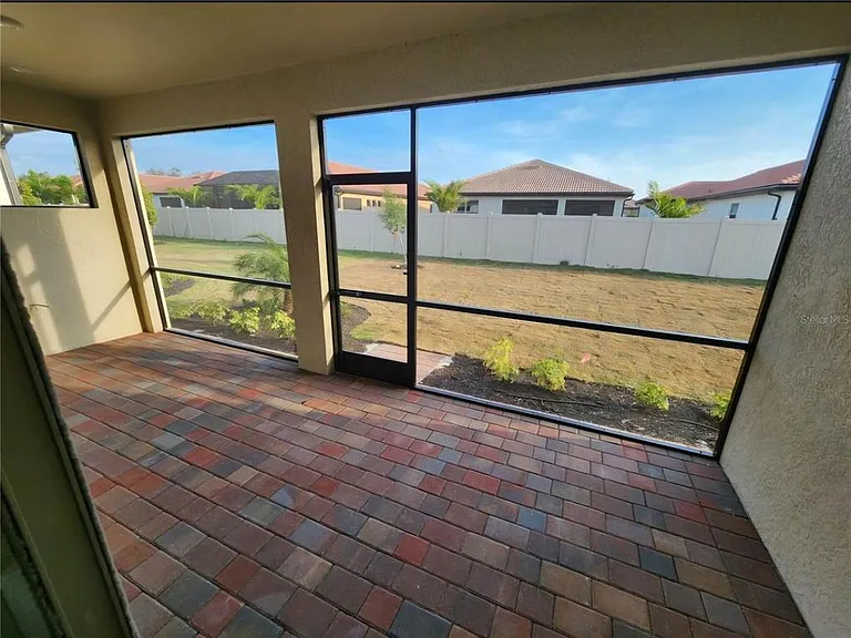 333 Villoresi Blvd — Photo 21