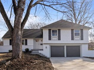 9725 Riggs St, Overland Park, KS 66212