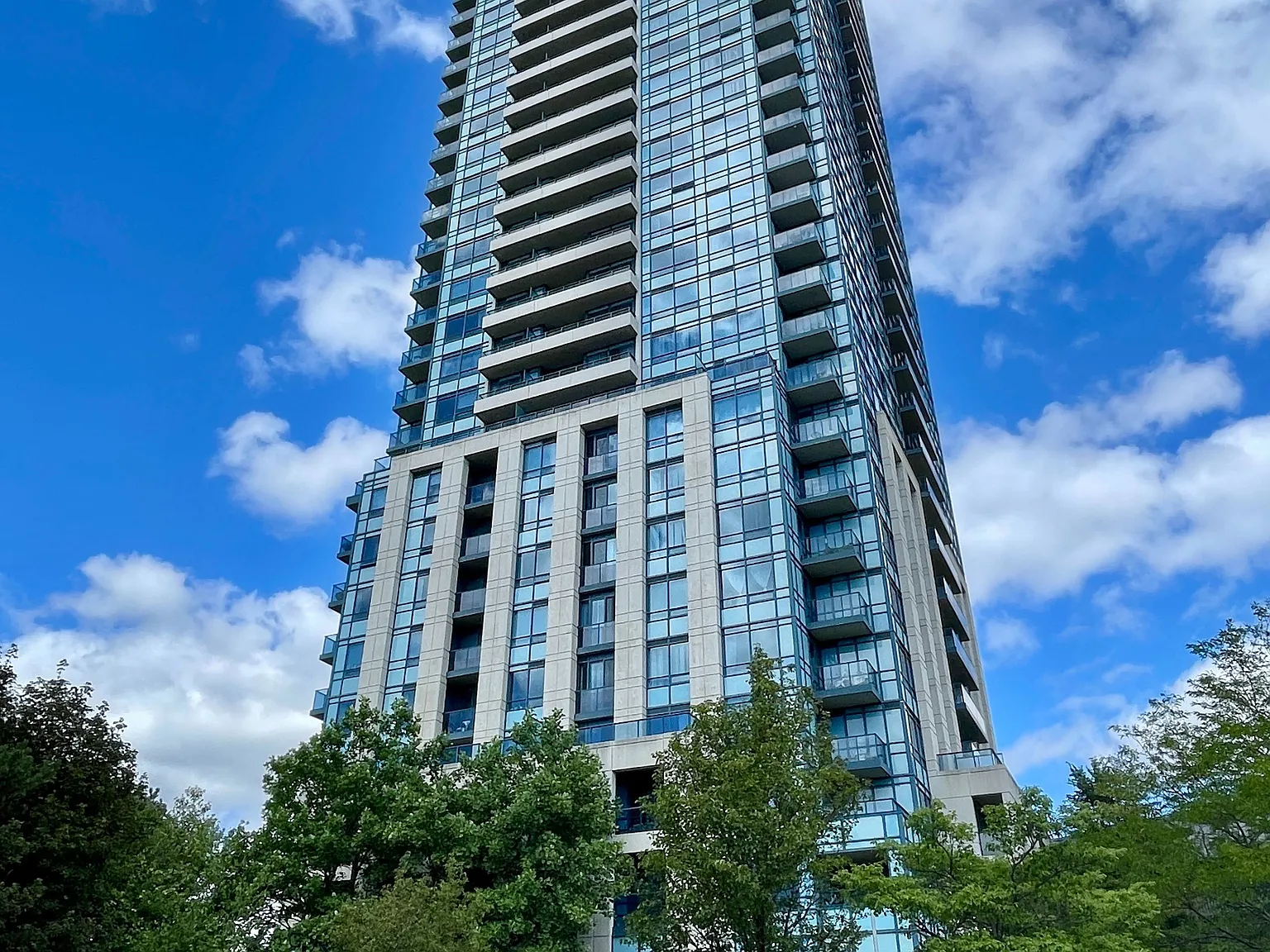 3 bed, $3,100 — Photo 1