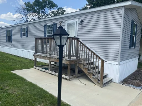 103 Willow Oak Dr, Morton, IL 61550