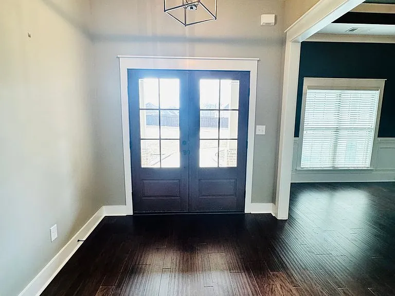 102 Twisted Laurel Ln — Photo 3