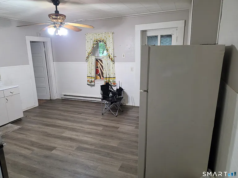 449 Wilson St — Photo 4