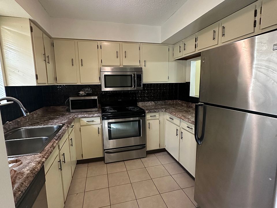 1st image of 14020 Tiger Bend Rd APT 4