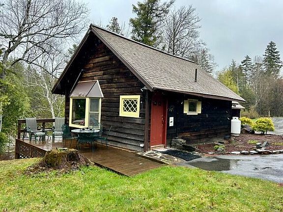 3rd image of 1264 Carrabassett Drive