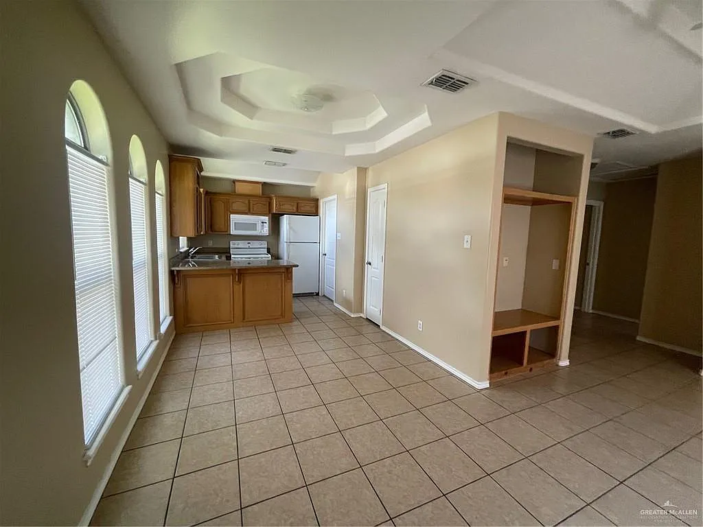 2 bed, 2.5 bath, 1044 sqft, $880 — Photo 4