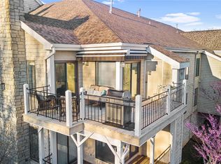 1618 Lake Knoll Dr UNIT 1J, Lake Saint Louis, MO 63367