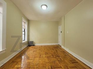 576 Parkside Ave FLOOR 2, Brooklyn, NY 11226