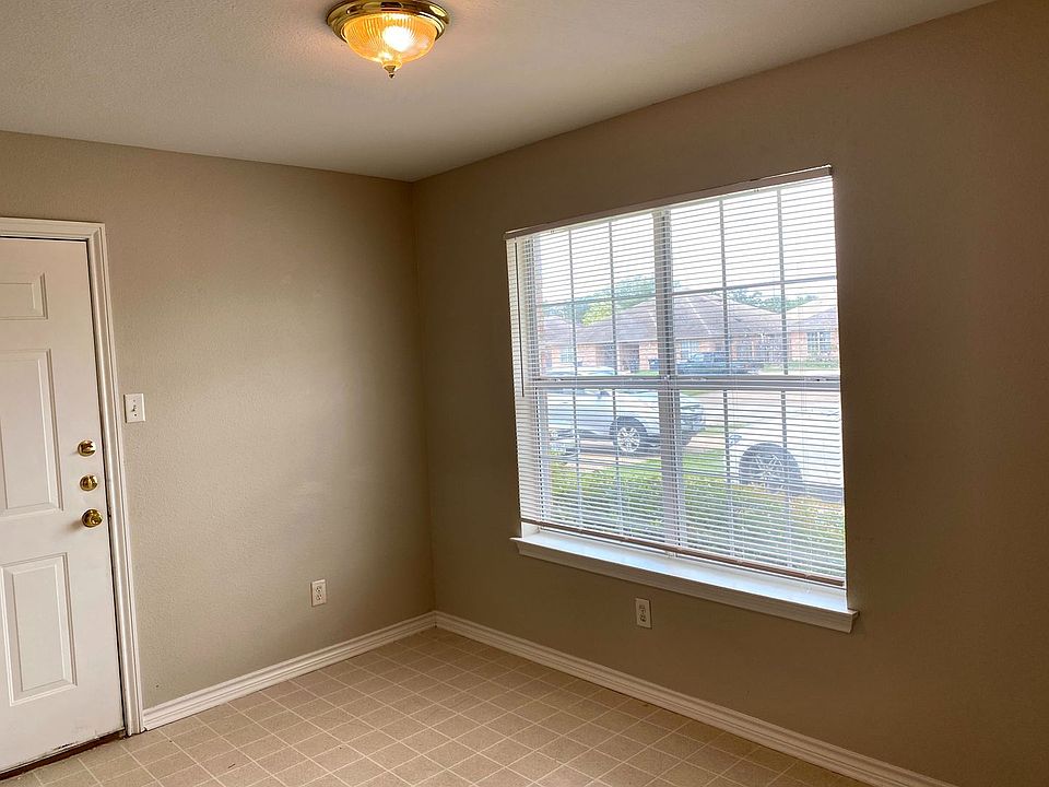 1st image of 2316 Pronghorn Ln