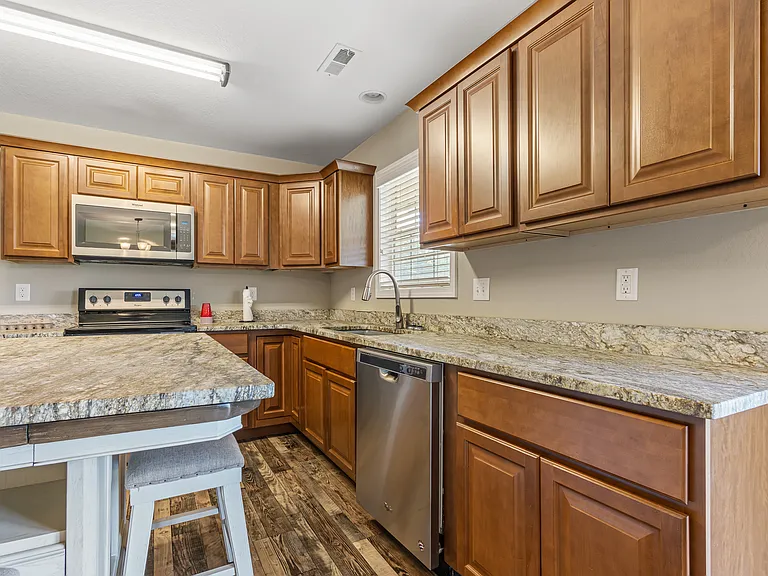 2623 Best Rd — Photo 10