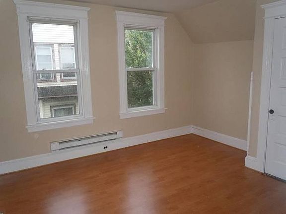 2nd Bedroom / Living Room