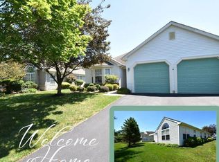 98 Rosewood Dr, Lakewood, NJ 08701