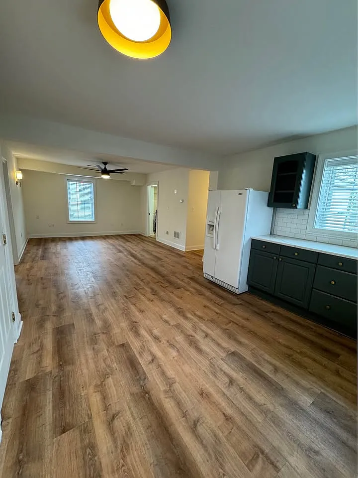 4 bed, 1600 sqft, $2,800 — Photo 3