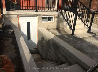 102 Barton Ave #BASEMENT, Toronto, ON M6G1P6