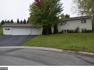 328 Circle Dr NW, Watertown, MN 55388