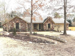 2970 Sandy Creek Dr, Germantown, TN 38138