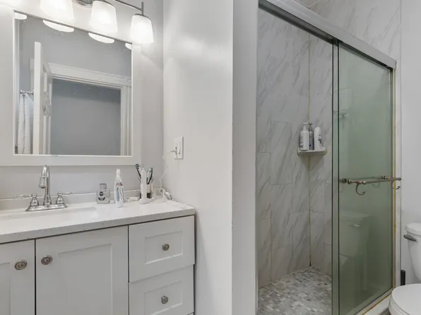 69 Beacon St #1, Somerville, MA 02143