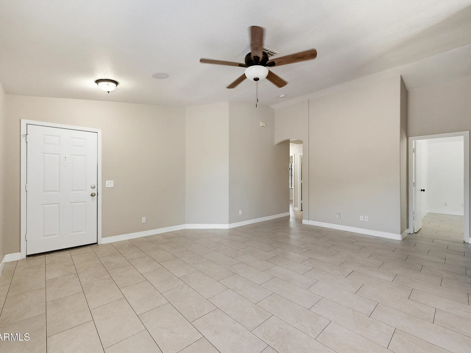 3 bed, 2.0 bath, 1209 sqft, $1,950 — Photo 4