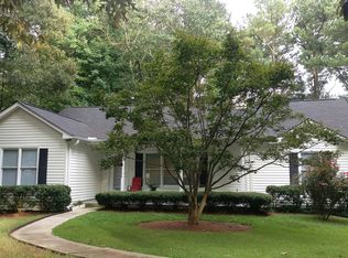 1491 Plunketts Rd, Buford, GA 30519