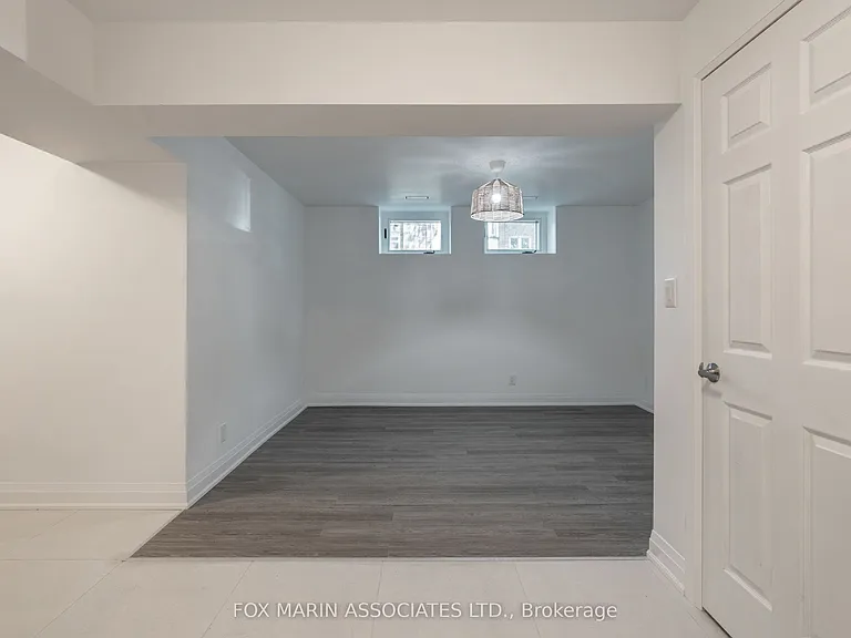 334 Shaw St #LOWER — Photo 11