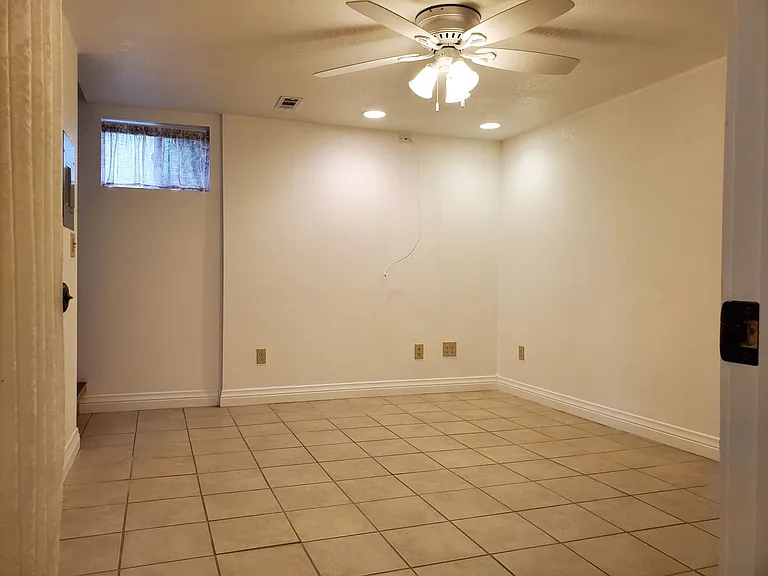 319 Cottonwood Ave — Photo 10