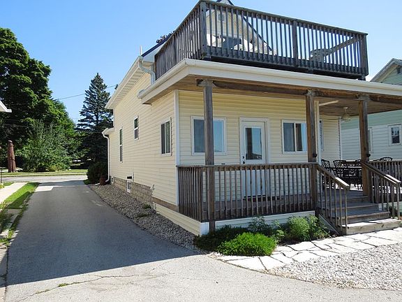 5th image of 707 Memorial Dr