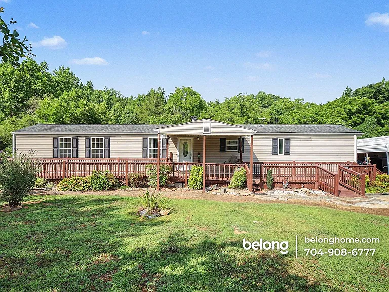 857 Stony Point Rd — Photo 1