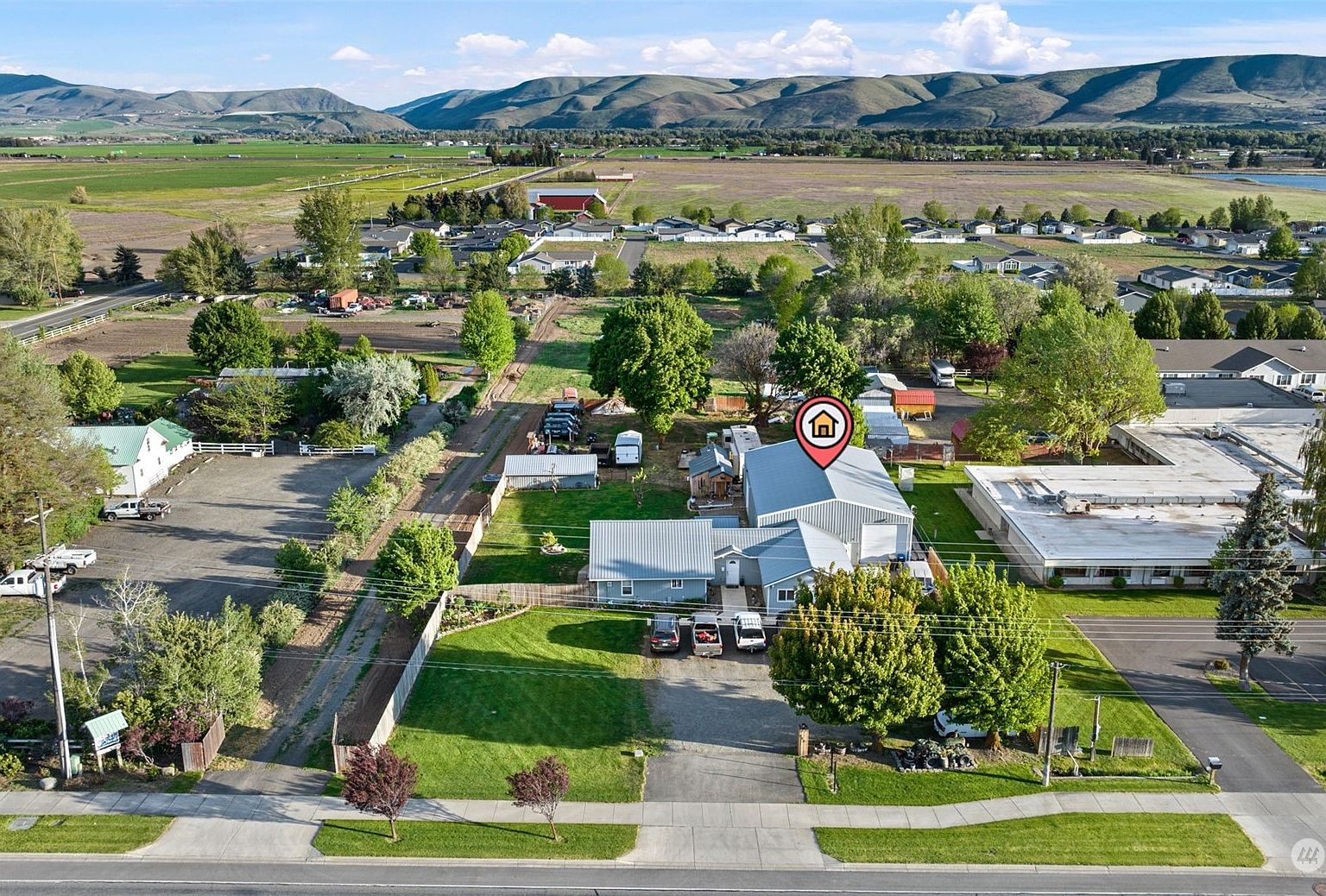 1110 E Mountain View Avenue, Ellensburg, WA 98926 | Zillow