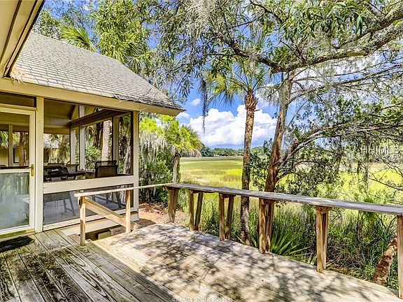 4th image of 13 Palm Isle Ct