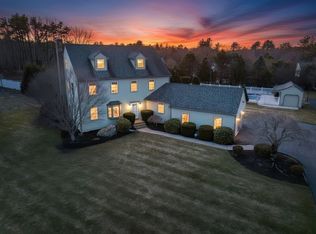 17 Stoneybrook Rd, North Grafton, MA 01536