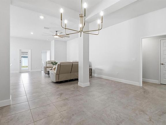 5th image of 9345 SE 157th Pl