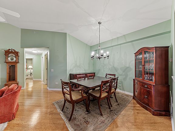 5th image of 6741 S Pointe Dr Unit 3A