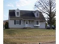 1052 Linda Ln photo 1
