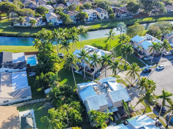 15921 SW 90th Ct #B, Palmetto Bay, FL 33157