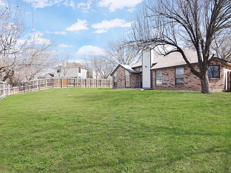 2304 Skipcha Dr — Photo 20