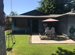 747 N Ventura Ave, Farmersville, CA 93223