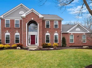 17826 Keystone Trail Ct, Chesterfield, MO 63005