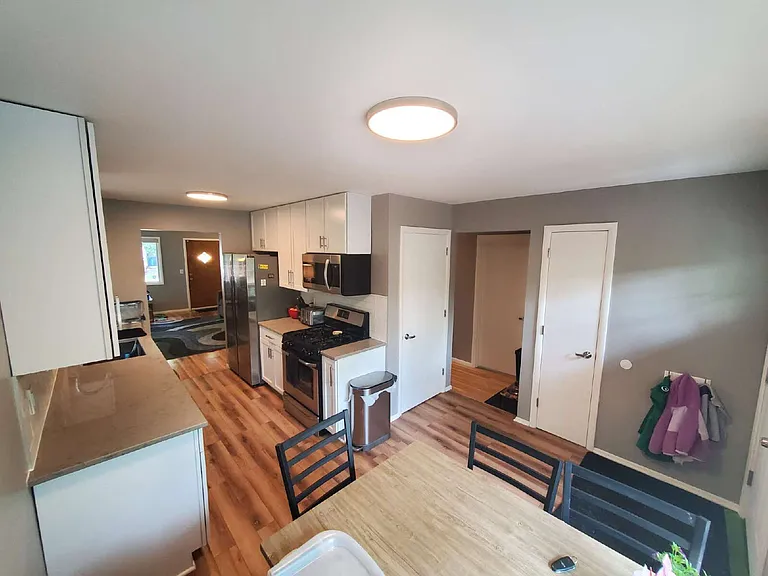 741 Monroe St NE — Photo 32
