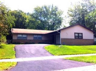 17611 Oakwood Dr, Hazel Crest, IL 60429