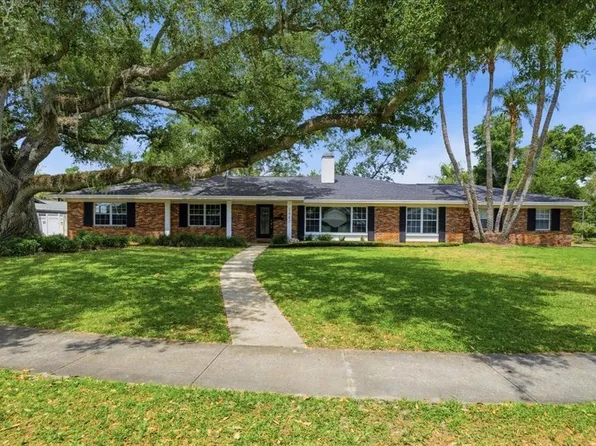 3042 Samara Dr, Tampa, FL 33618