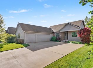 6205 Crystal Ln, Lawrence, KS 66049