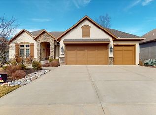 9902 W 152nd Ter, Overland Park, KS 66221