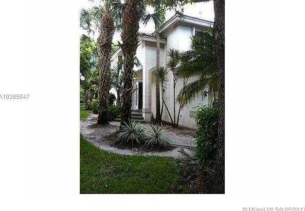 1st image of 134 NW 107th Ter