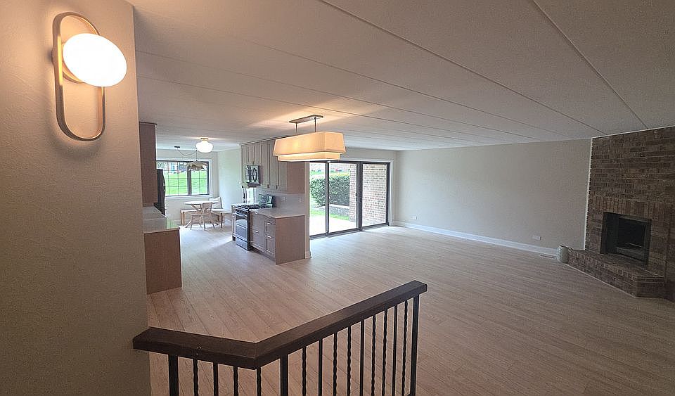 1st image of 7703 Oak Ridge Ct